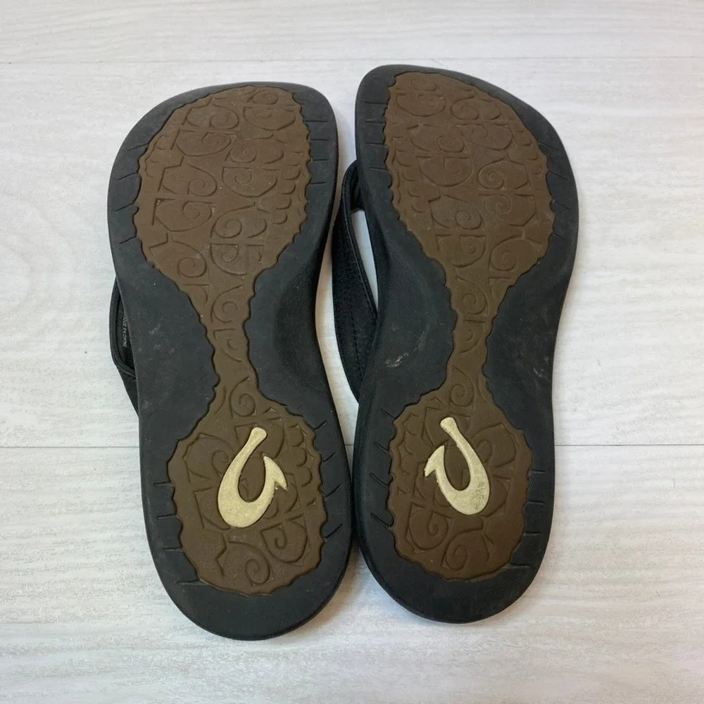 OluKai Womens 10 Ohana Flip Flops Beach Sandals Black Synthetic Water Resistant
